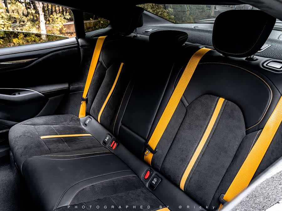 小米汽车 小米SU7 Ultra 2025 汽车图片 #13