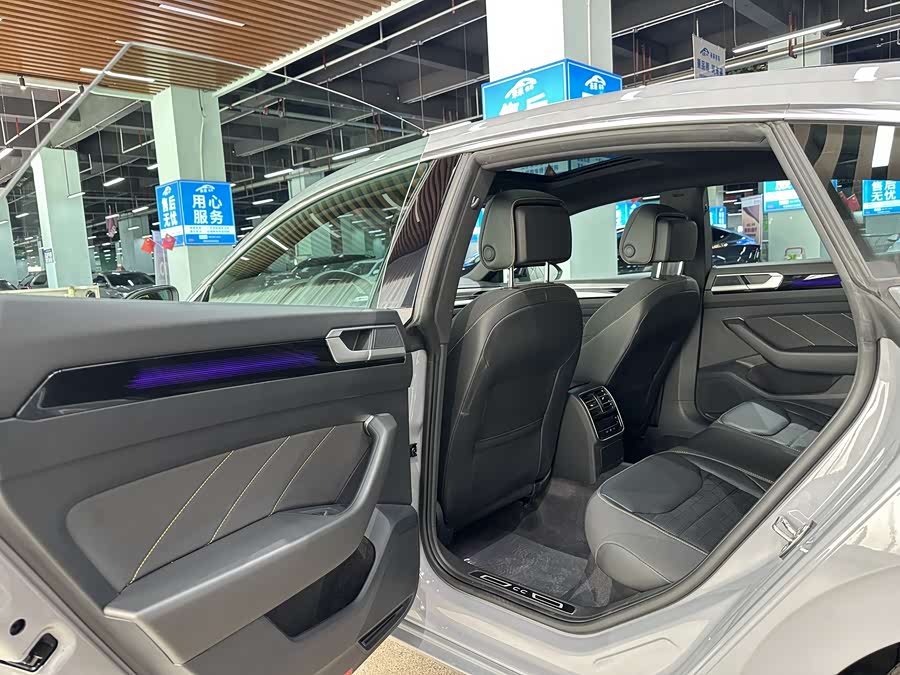 Volkswagen CC (FAW-Volkswagen) 2024 صورة سيارة #13