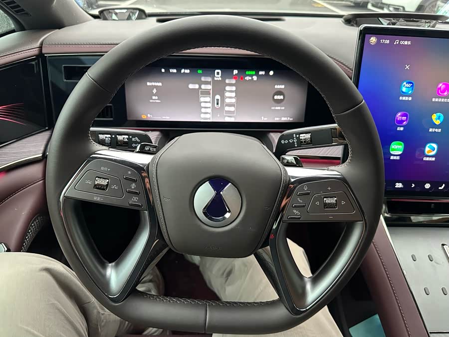 Denza Z9GT 2024 car image #13