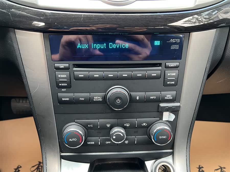 Chevrolet Captiva 2017 car image #13