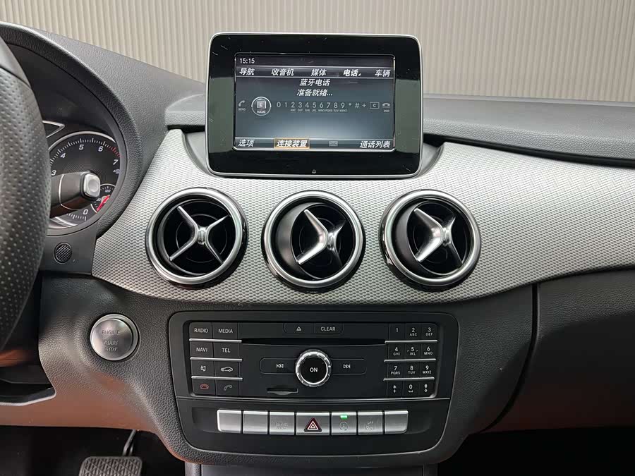 Mercedes-Benz B Class 2017 car image #13