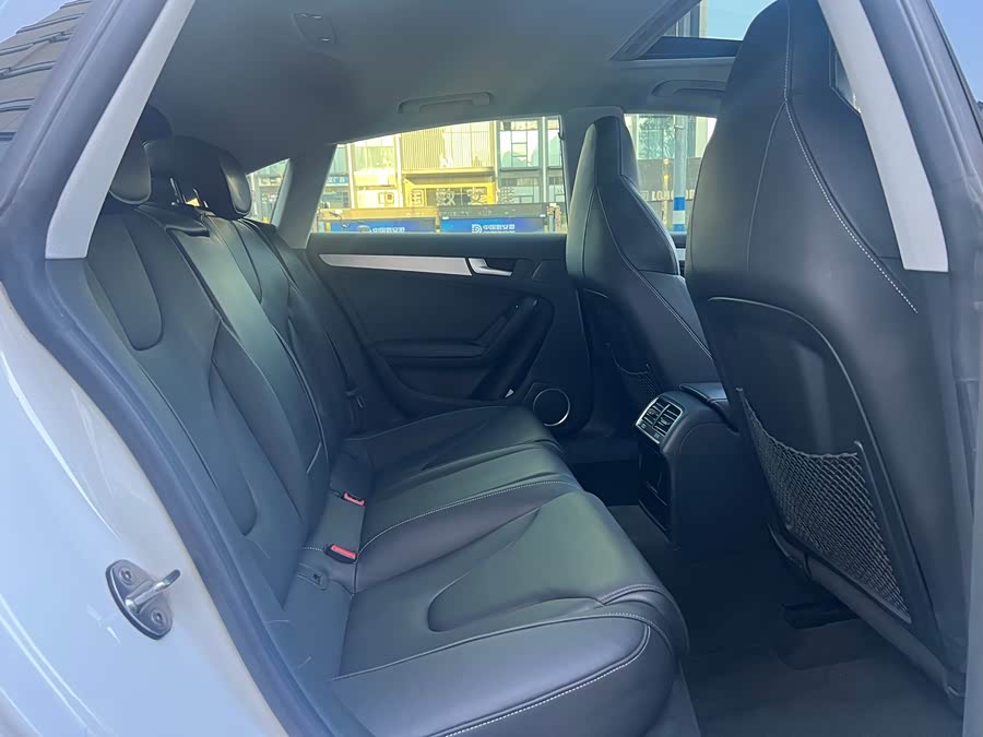 Audi S5 2013 car image #13