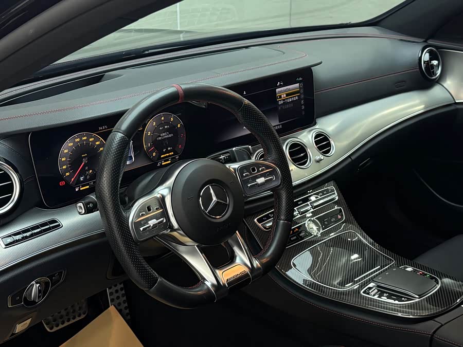 Mercedes-Benz E AMG 2019 immagine di auto #13