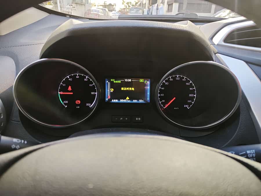 BYD Yuan New Energy 2019 car image #13