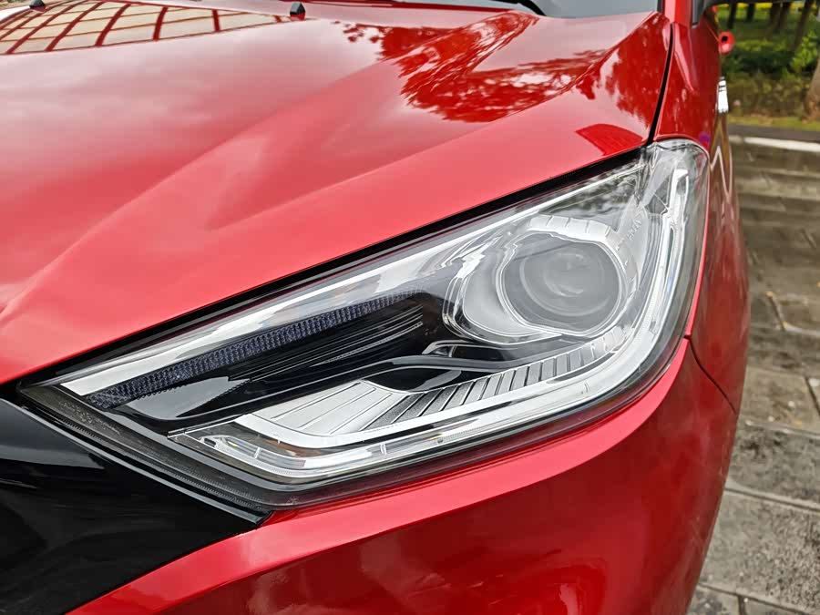 哪吒汽车 哪吒N01 2021 #13 哪吒汽车 哪吒N01 2021 汽车图片 #13