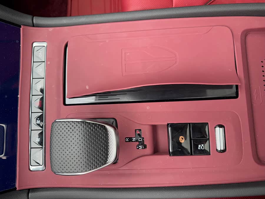 HongQi H6 2024 #13 HongQi H6 2024 car image #13