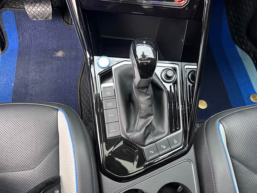 Volkswagen Tayron GTE 2021 immagine di auto #13