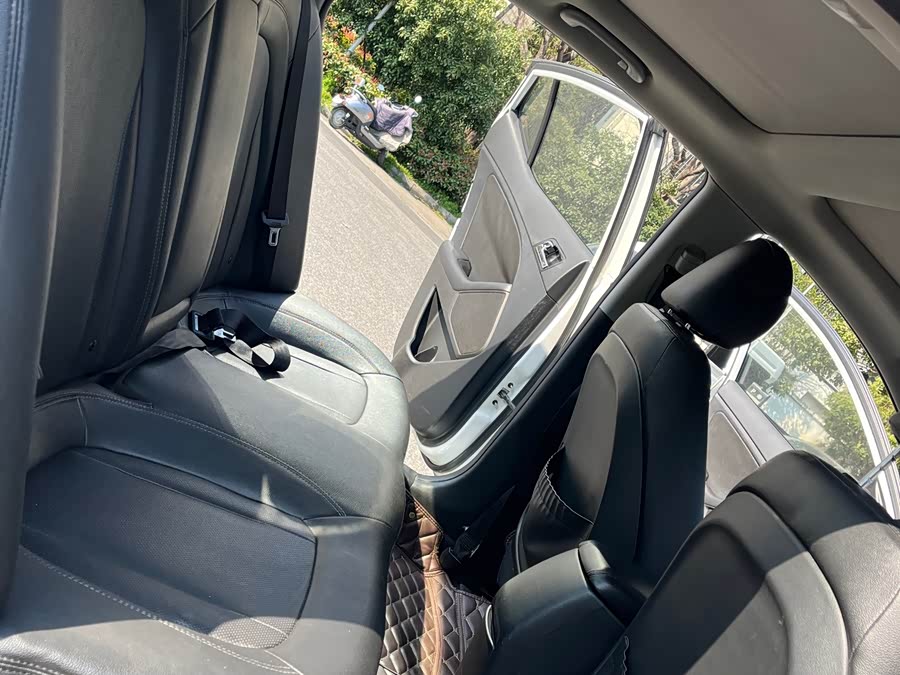 起亚 起亚K5 2013 汽车图片 #13