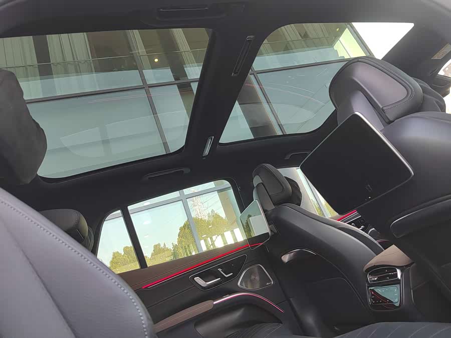 Mercedes-Benz EQS SUV 2025 #13 Mercedes-Benz EQS SUV 2025 car image #13