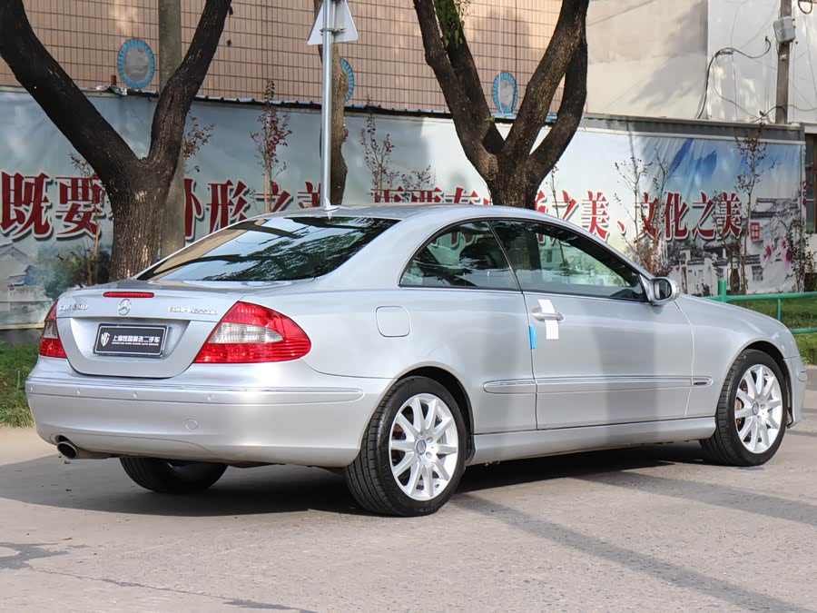 Mercedes-Benz CLK Class 2008 immagine di auto #13