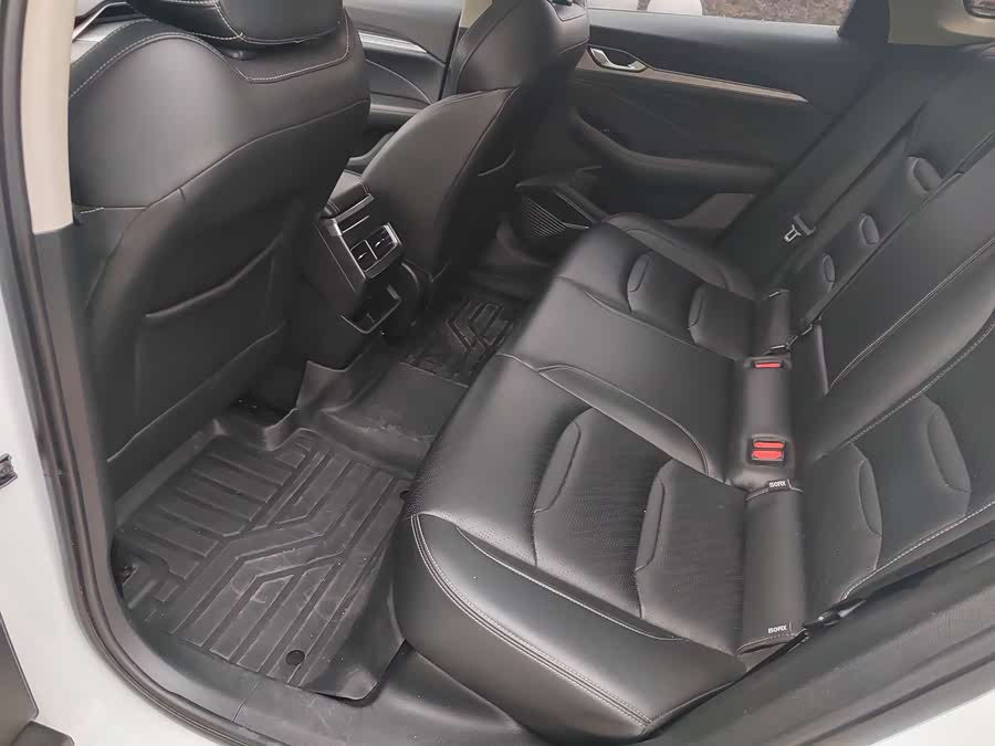 GEELY PrefaceL 2020 صورة سيارة #13