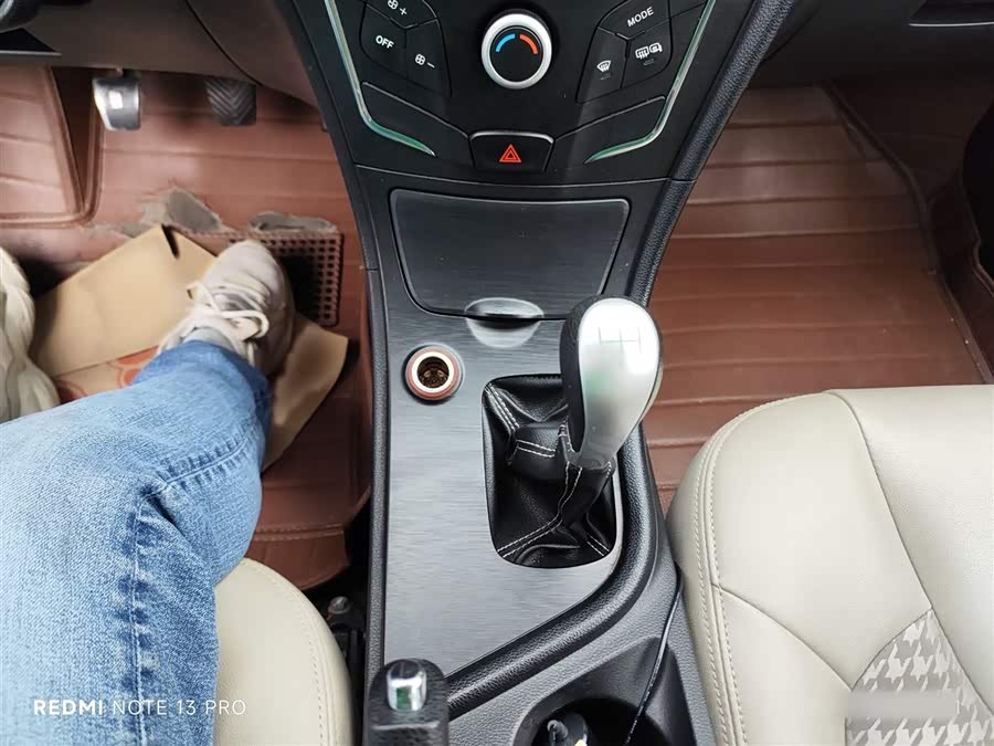 GAC Trumpchi GA3S 2014 #13 GAC Trumpchi GA3S 2014 imagem de carro #13