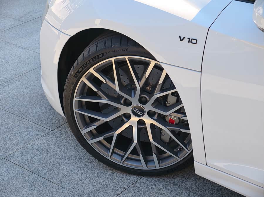 Audi R8 2017 immagine di auto #13