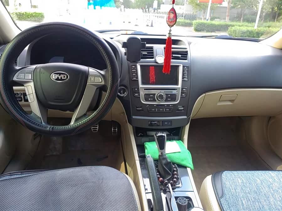 BYD G6 2013 #13 BYD G6 2013 car image #13