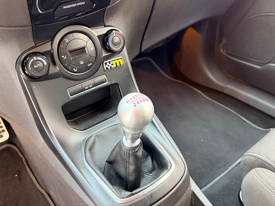 Ford Fiesta (Imported) 2013 car image #13