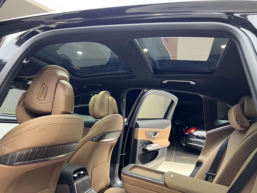 Mercedes-Benz E Class New Energy 2024 car image #13