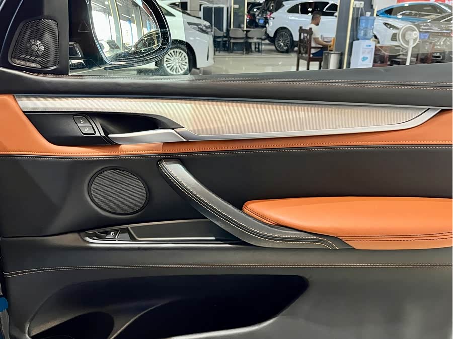 BMW X5 M 2016 #13 BMW X5 M 2016 car image #13