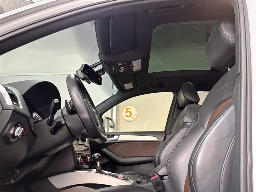 Audi SQ5 2017 image de voiture #13