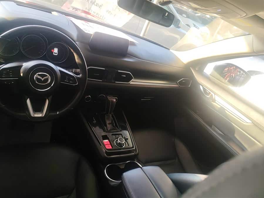 Mazda CX-8 2019 immagine di auto #13