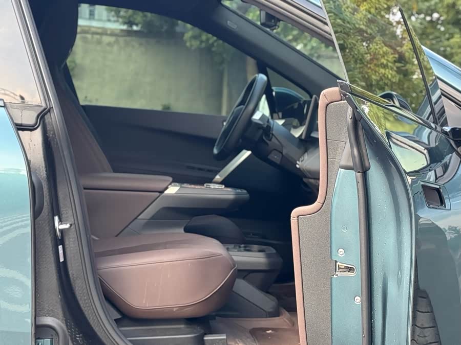 BMW iX 2024 #13 BMW iX 2024 car image #13