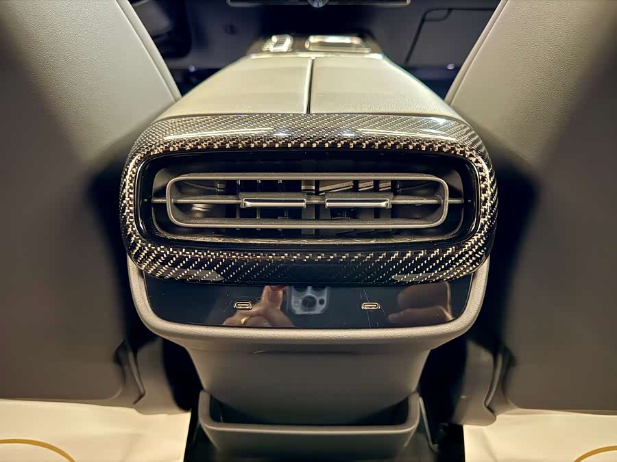 小米汽车 小米SU7 Ultra 2025 汽车图片 #13