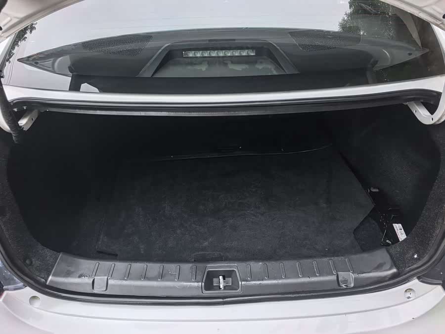 BYD G5 2015 immagine di auto #13