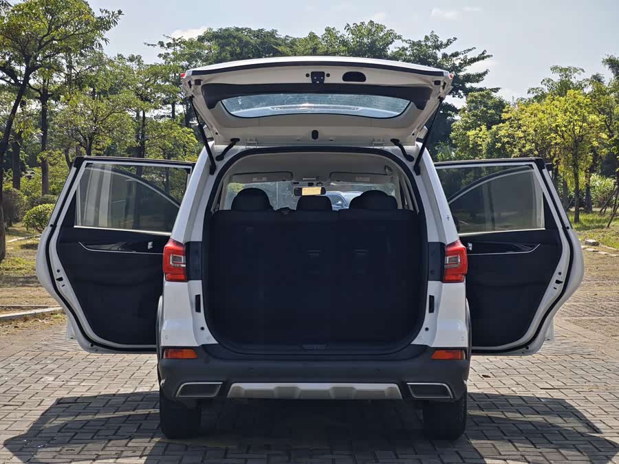 Forthing SX6 2019 صورة سيارة #13