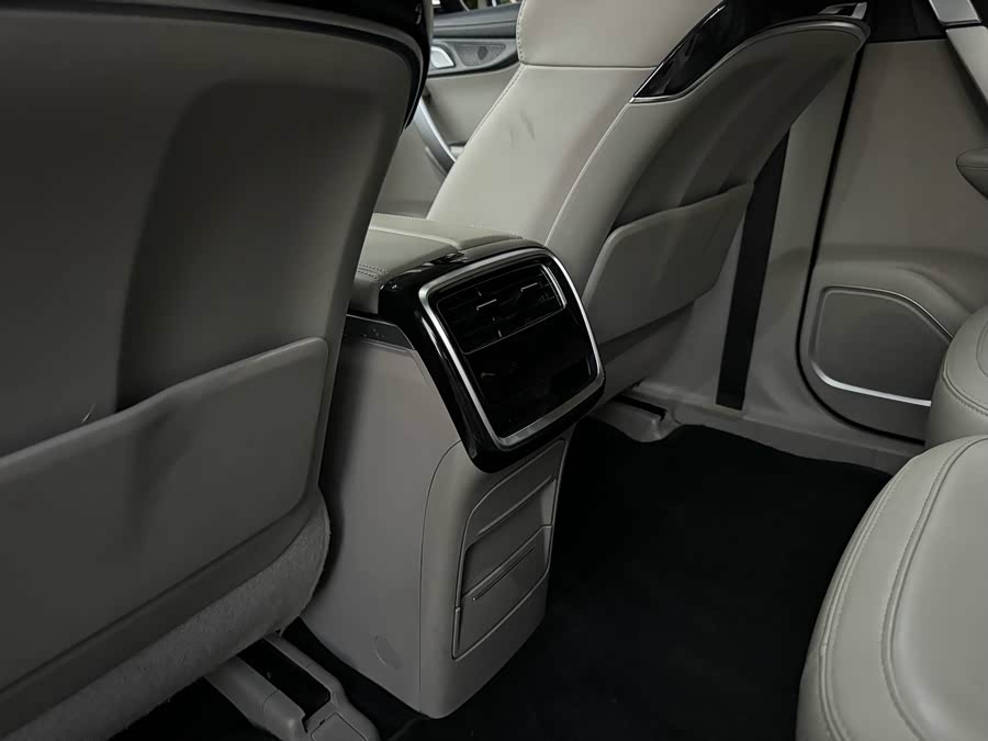 GEELY JiaJi New Energy 2021 car image #13