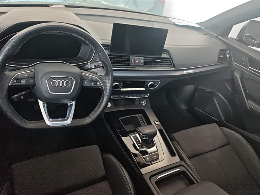 Audi Q5L Sportback 2023 #13 Audi Q5L Sportback 2023 car image #13