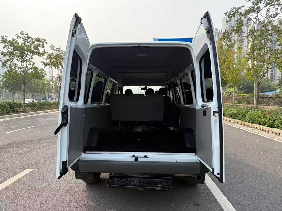 Ford Transit Classic 2016 car image #13