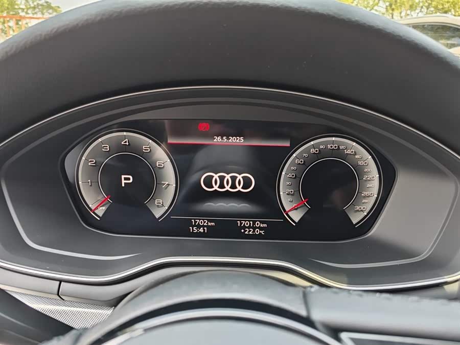 Audi Q8 2024 #13 Audi Q8 2024 car image #13