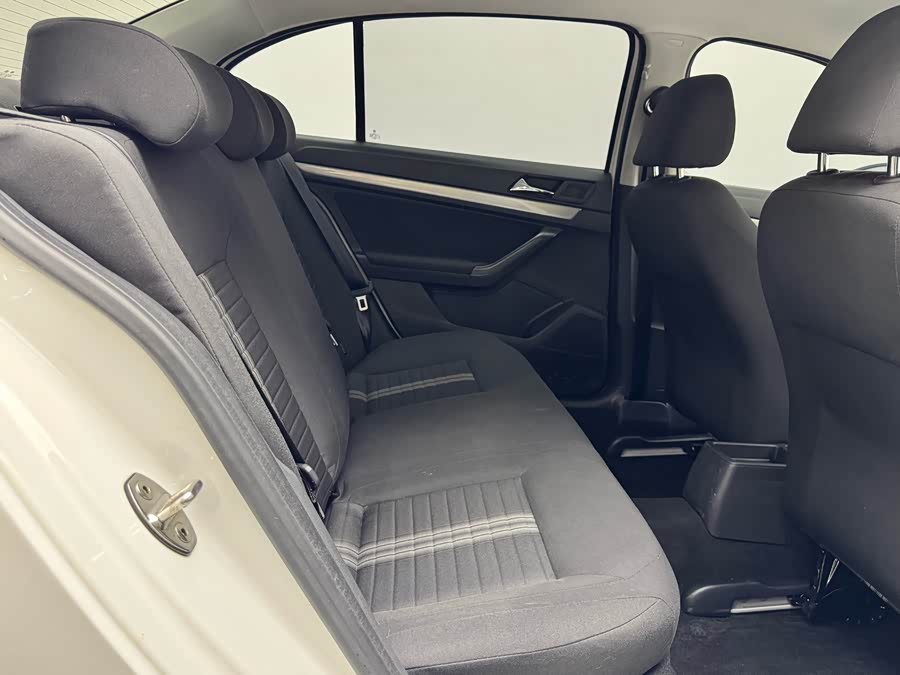 Volkswagen Lavida 2023 car image #13