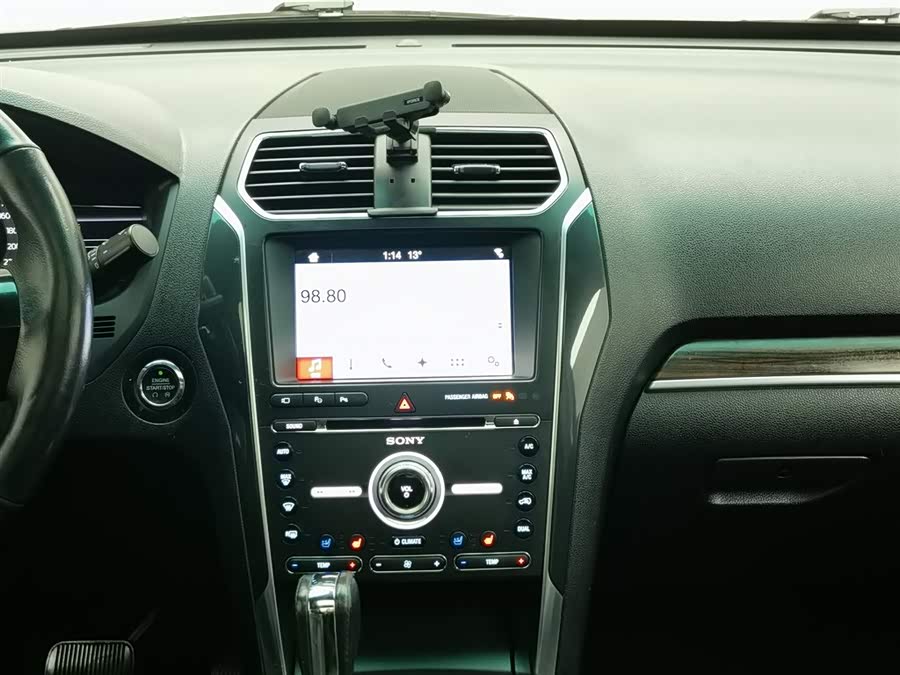 Ford Explorer (Imported) 2017 car image #13