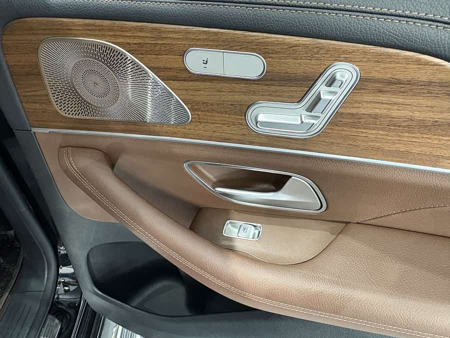 Hyundai i30 2023 car image #13