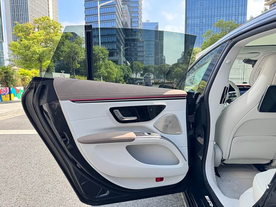 Mercedes-Benz EQS AMG 2024 #13 Mercedes-Benz EQS AMG 2024 car image #13