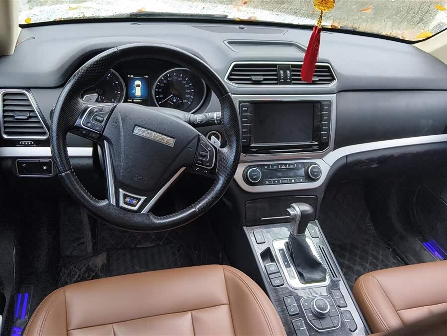 Haval H6 Coupe 2016 immagine di auto #13