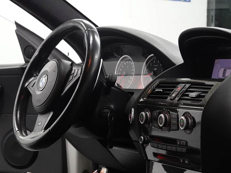 BMW M6 2008 car image #13