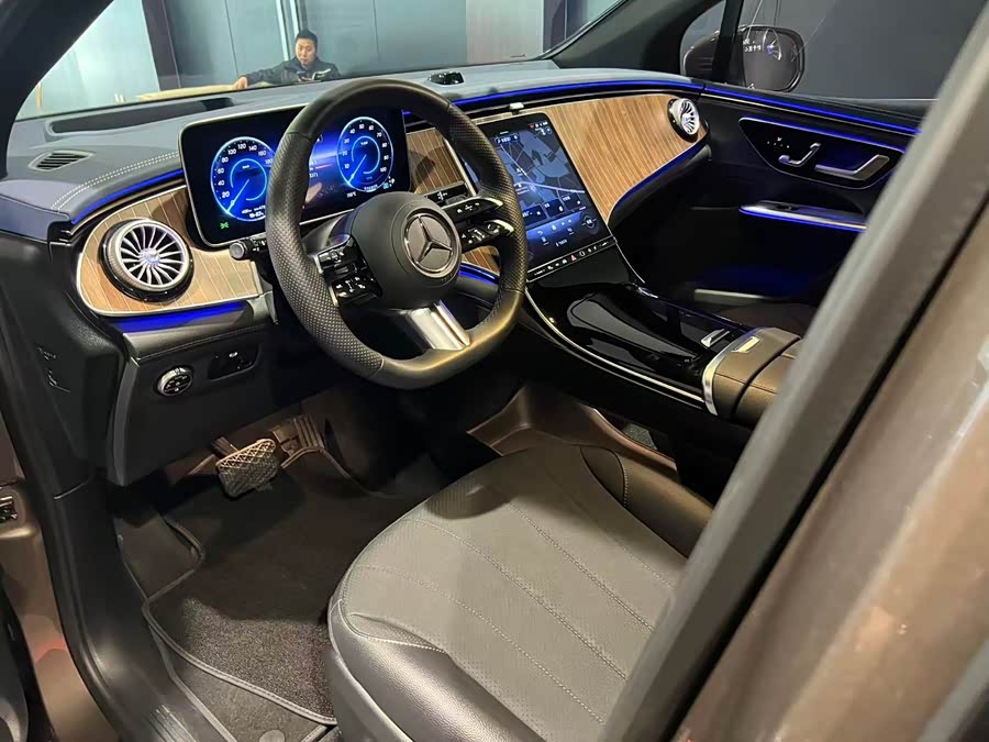 Mercedes-Benz EQE SUV 2024 #13 Mercedes-Benz EQE SUV 2024 car image #13