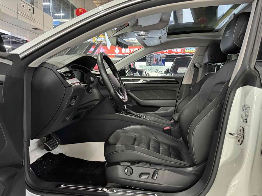 Volkswagen CC (FAW-Volkswagen) 2022 car image #13