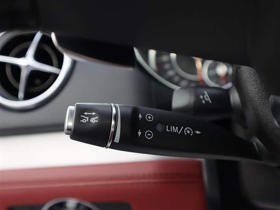 Mercedes-Benz SL Class 2019 immagine di auto #13