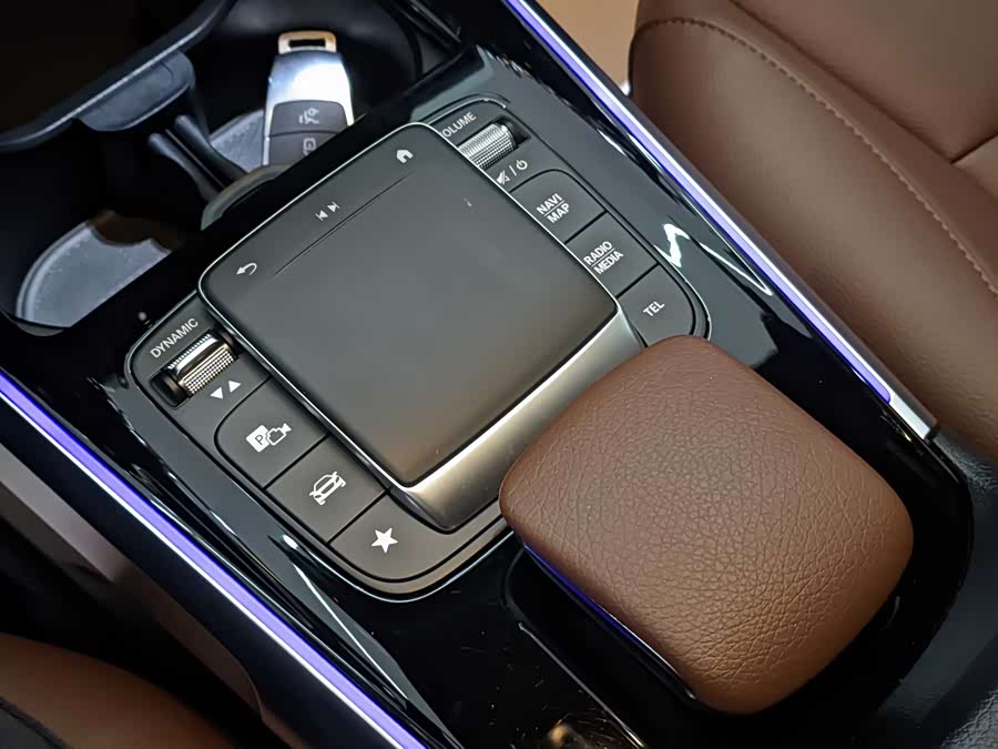 Mercedes-Benz GLB Class 2022 #13 Mercedes-Benz GLB Class 2022 car image #13