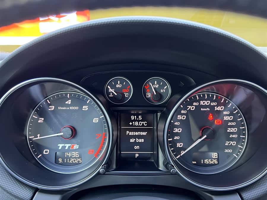 Audi TTS 2011 car image #13