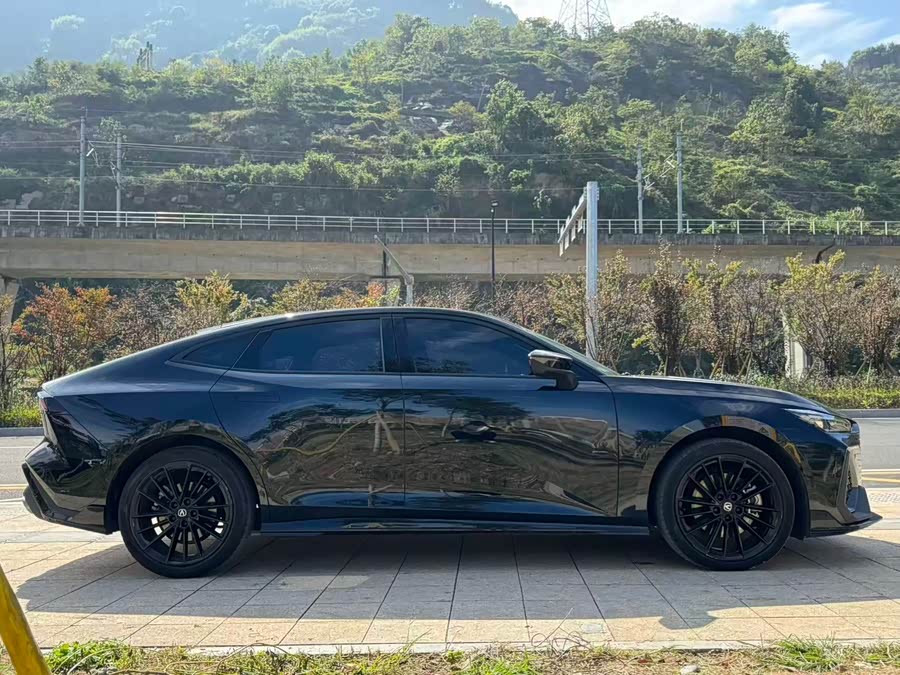 长安 长安UNI-V 2022 汽车图片 #13