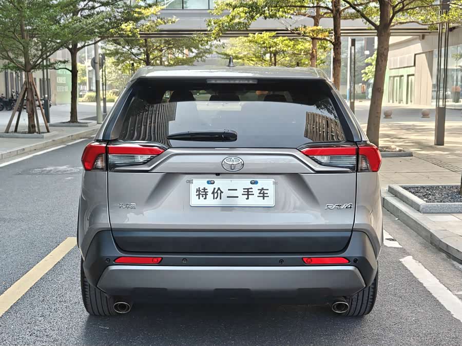 Toyota RAV4 2019 #13 Toyota RAV4 2019 car image #13