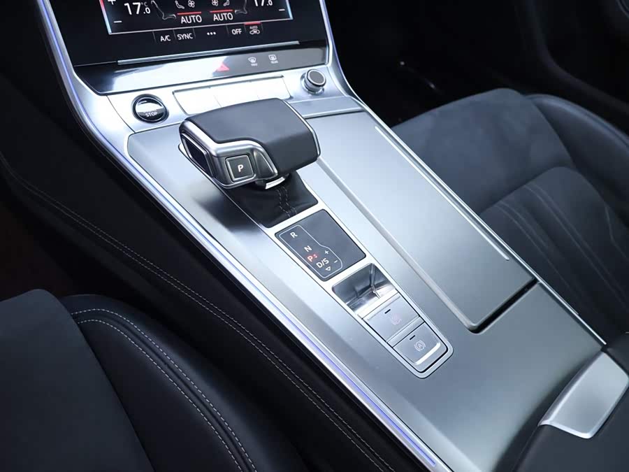 Audi A7L 2024 car image #13