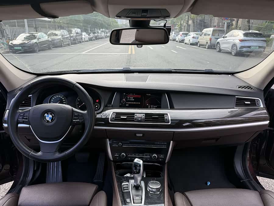 BMW 5 Series GT 2016 #13 BMW 5 Series GT 2016 immagine di auto #13