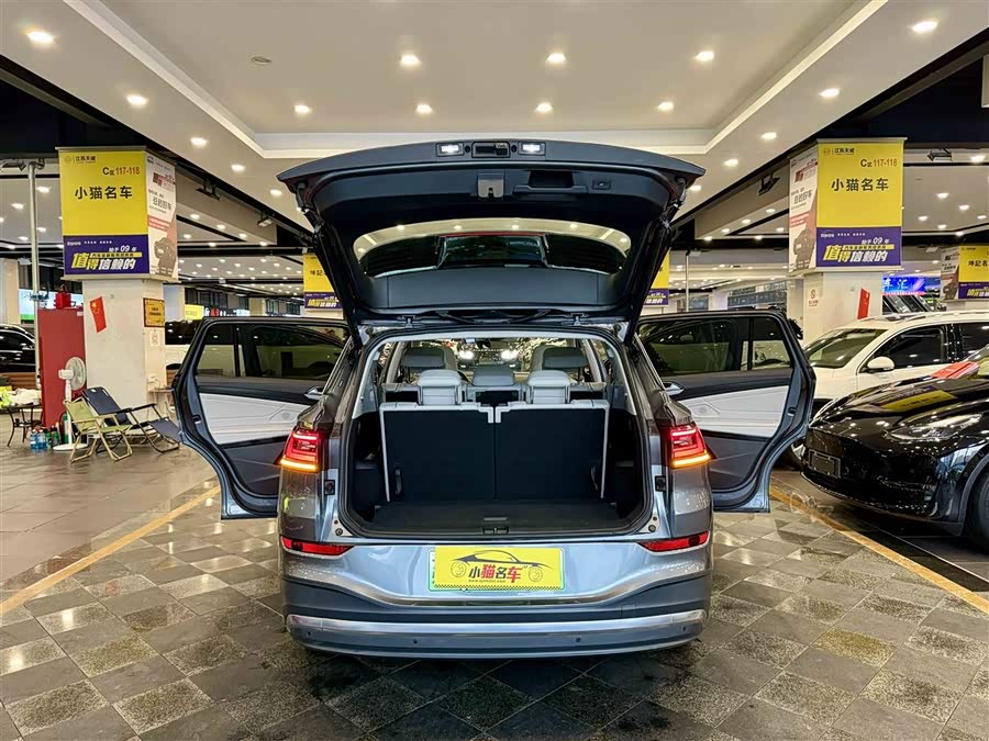 Volkswagen ID.6 X 2021 #13 Volkswagen ID.6 X 2021 car image #13