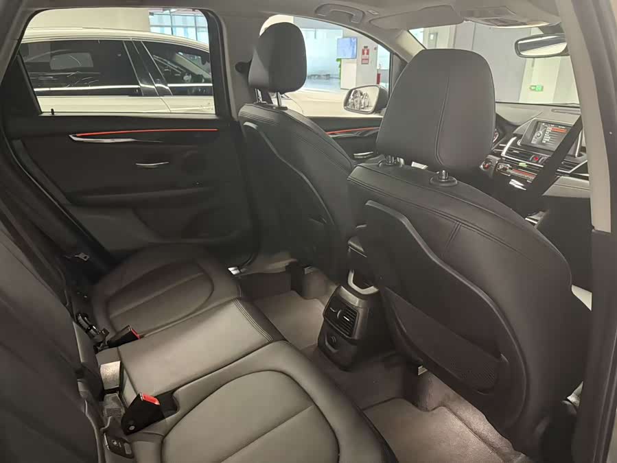 BMW 2 Series Tourer (Imported) 2015 #13 BMW 2 Series Tourer (Imported) 2015 car image #13