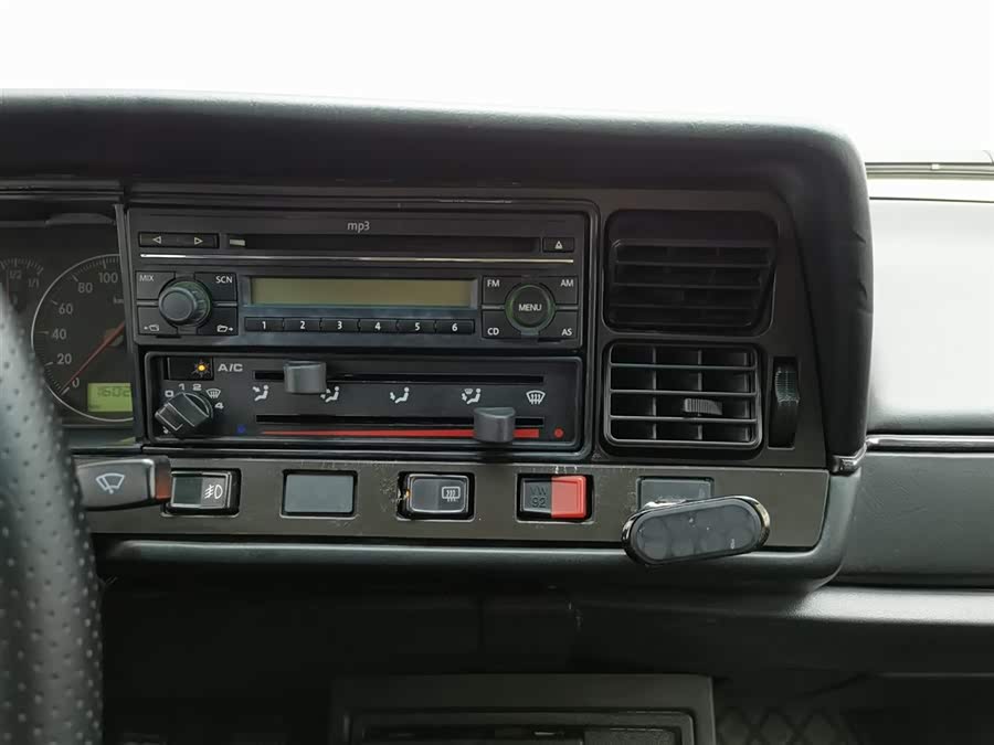 Volkswagen Santana Classic 2009 #13 Volkswagen Santana Classic 2009 صورة سيارة #13