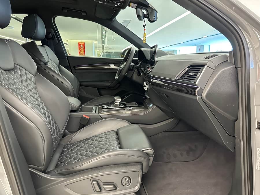 Audi Q5L Sportback 2022 car image #13